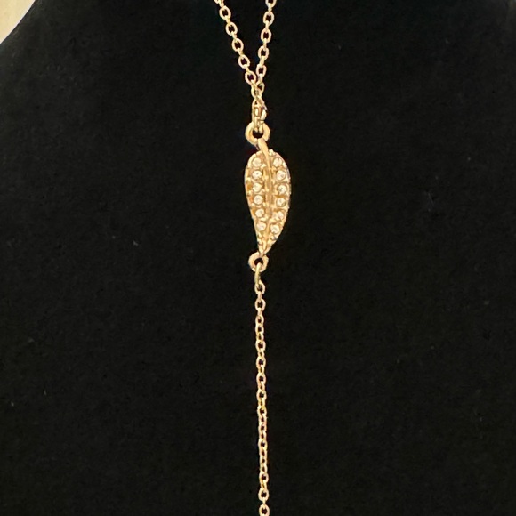 💎Pick 2/$7 NEW Adjustable Leaf and Rhinestone Fashion Necklace - Picture 2 of 6